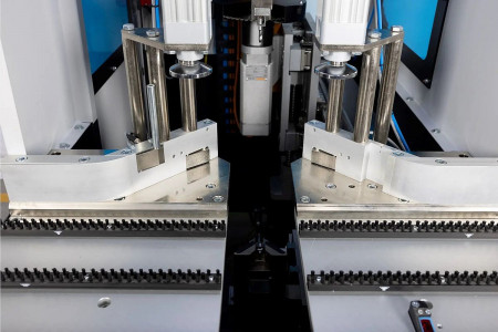 Yilmaz CNC 609 - Станок для зачистки углов ПВХ профилей (2х осевой) - 5